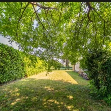 Indipendente Shabby House Buia